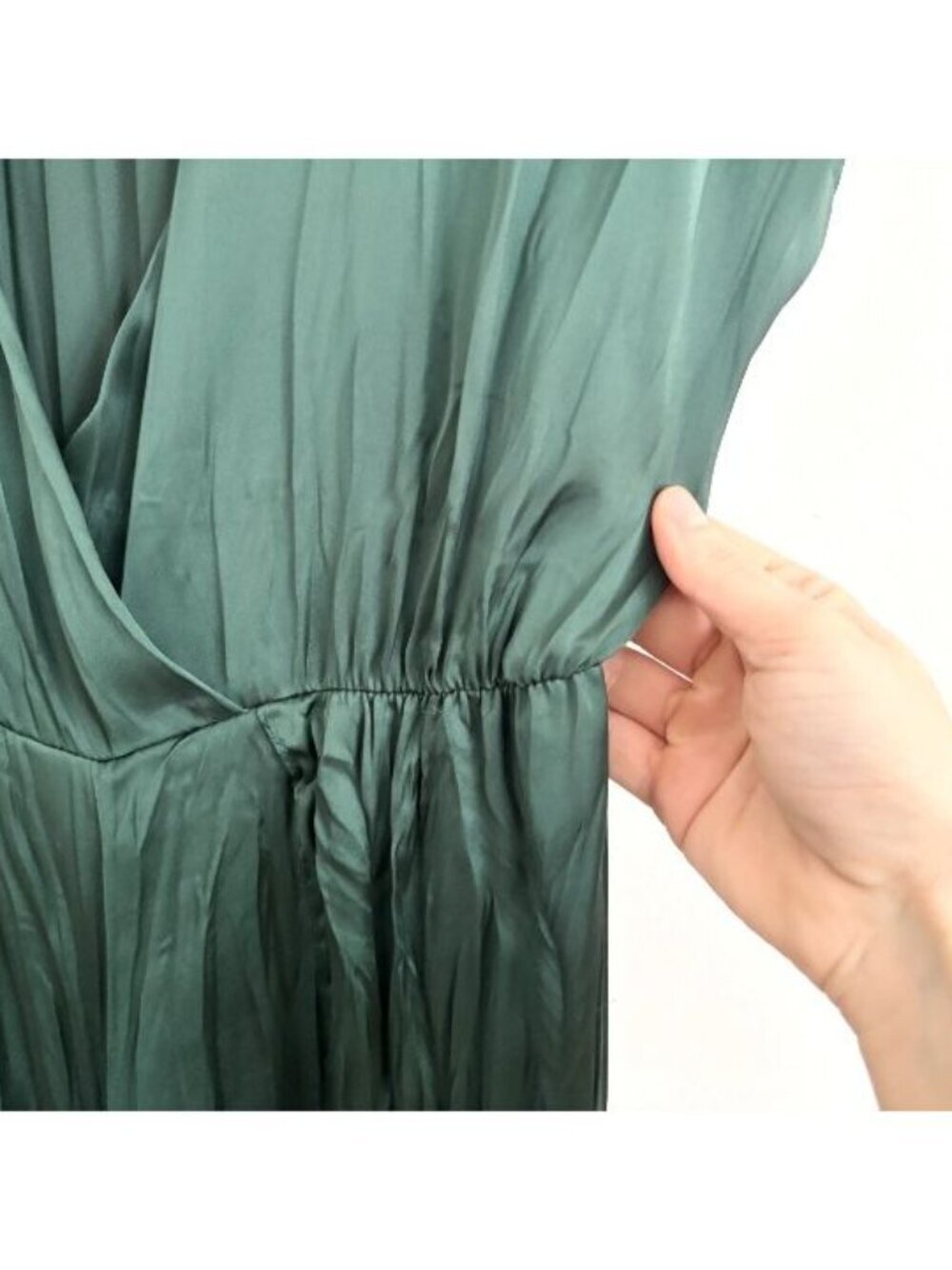 EUC Zara Satin Effect Emerald Green V Neck Jumpsuit - Sz XS - Picture 9 of 12